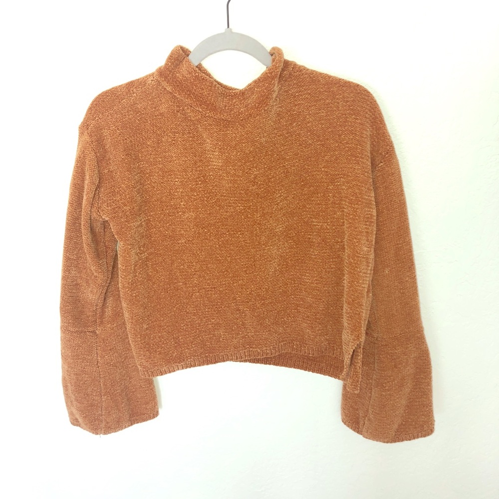 Cropped sweater